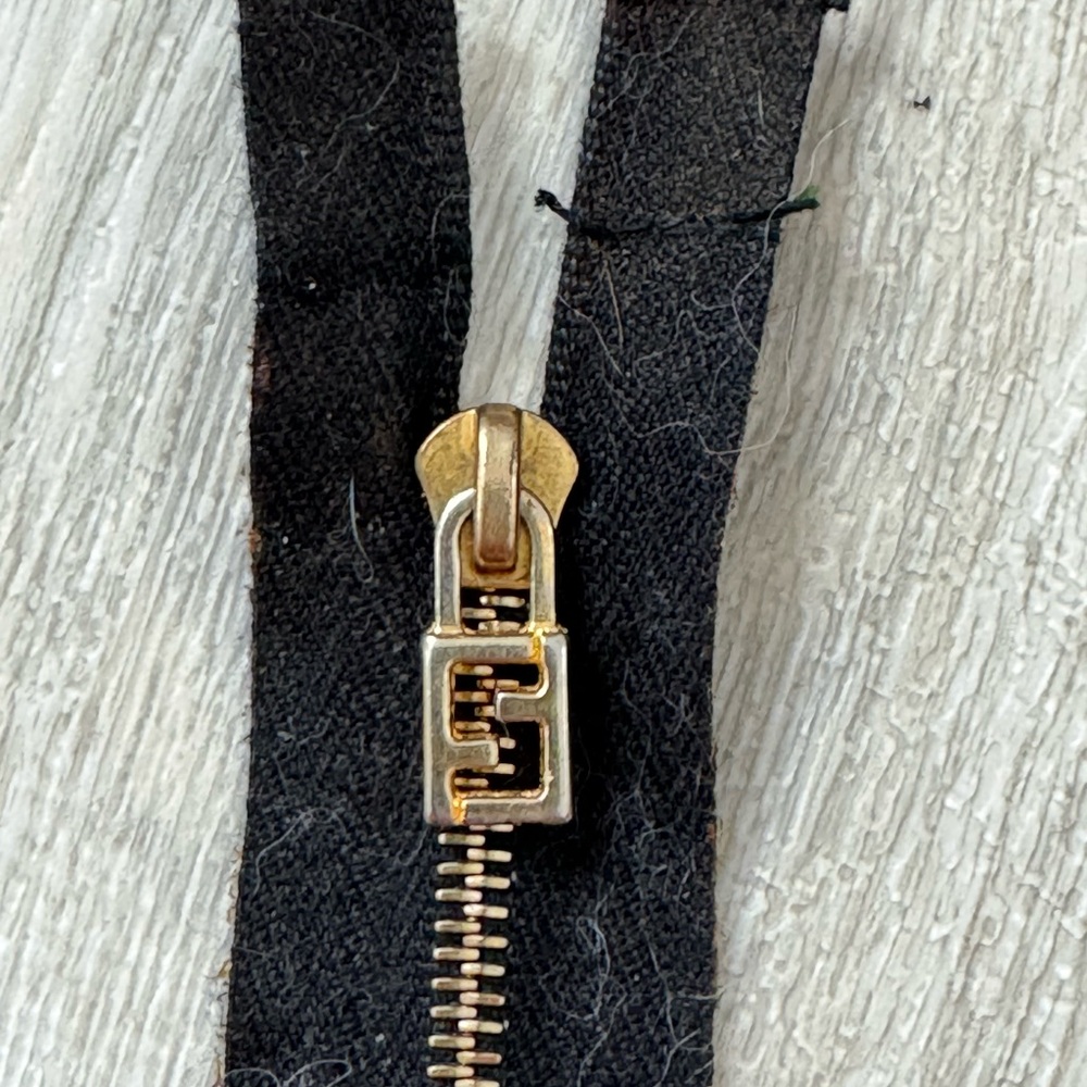 Vintage Fendi Zipper
